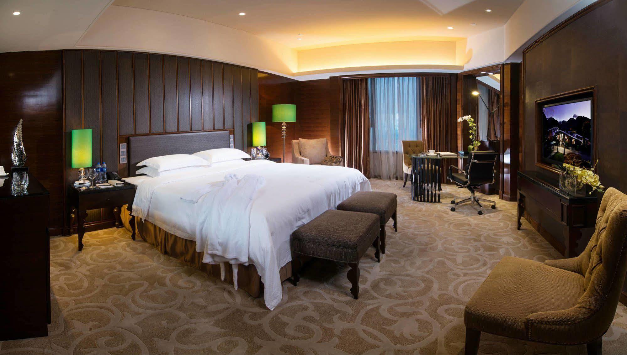 Malachite Hotel Dongguan Dongguan  Exterior photo