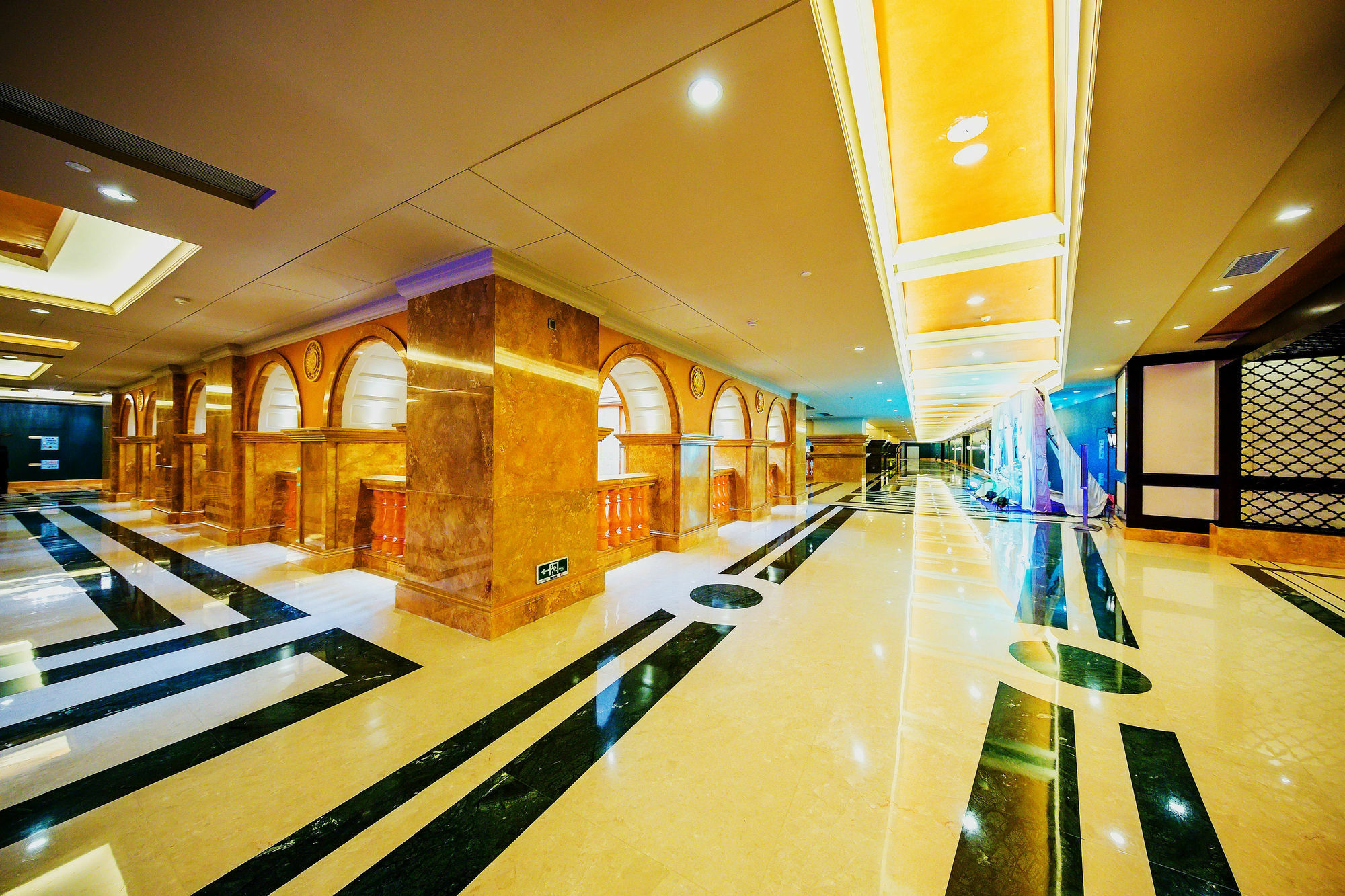 Malachite Hotel Dongguan Dongguan  Exterior photo